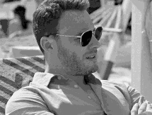 https://upforme.ru/uploads/001b/ff/2a/502/413061.gif