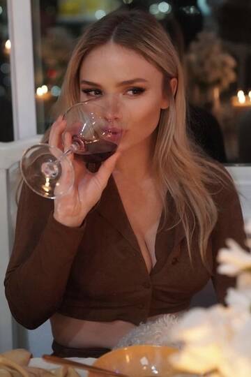 https://upforme.ru/uploads/001c/1a/85/551/t194961.jpg