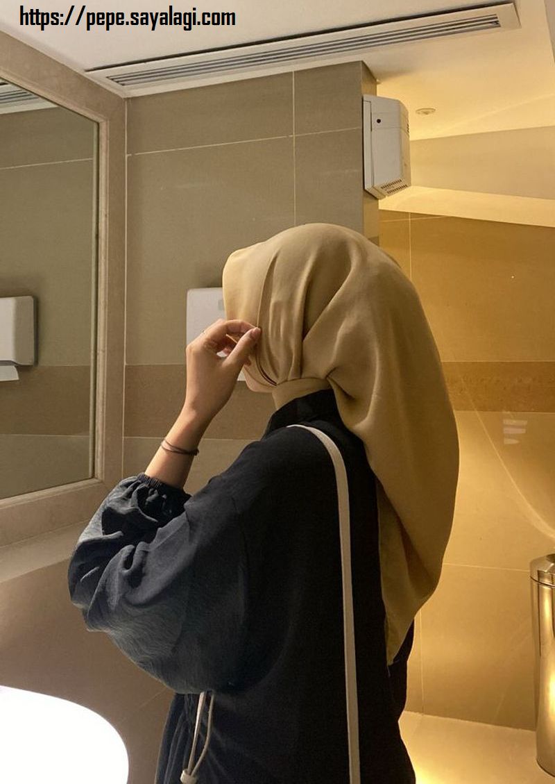 profile cewek bispak berjilbab open bo memek jumpa pelanggan di hotel