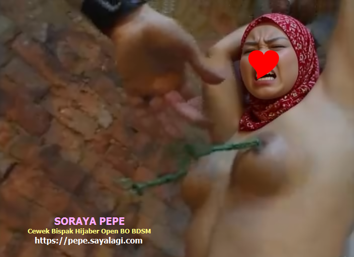 photo Soraya Pepe telanjang dan meringis kesakitan puting susu dijepit photo Soraya Pepe telanjang dan meringis kesakitan puting susu dijepit