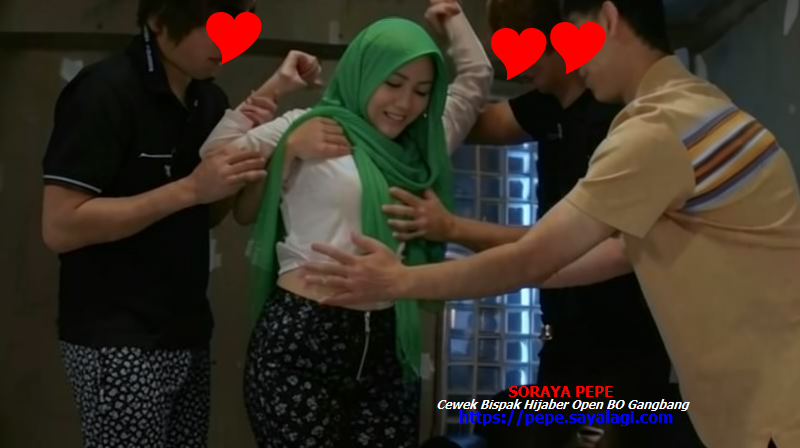 Photo Soraya Pepe wanita Berjilbab siap ditelanjangi dan digilir bergantian di pesta gangbang rame-rame