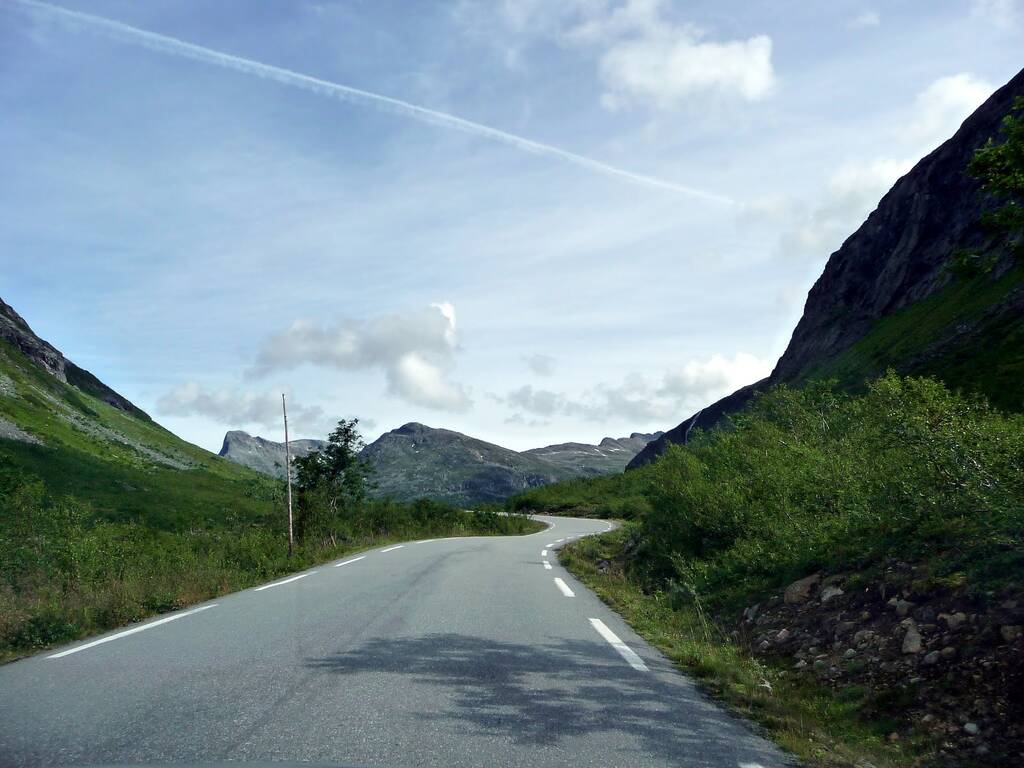https://upforme.ru/uploads/001c/40/64/2/665486.jpg