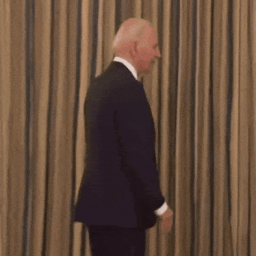 https://upforme.ru/uploads/001c/58/e1/5/t770169.gif