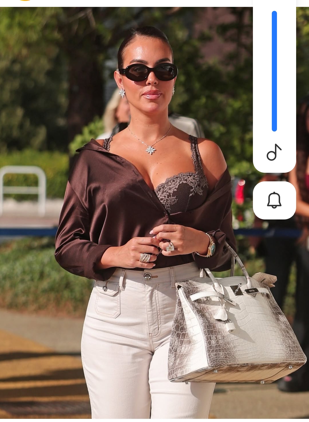 https://upforme.ru/uploads/001c/87/08/3/960457.jpg