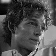 активист хью