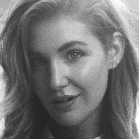 активистка офелия