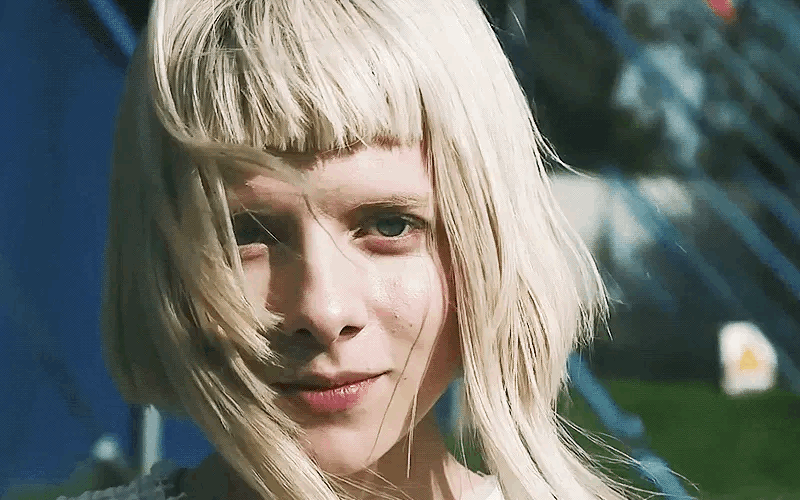 https://upforme.ru/uploads/001c/c0/51/174/940991.gif